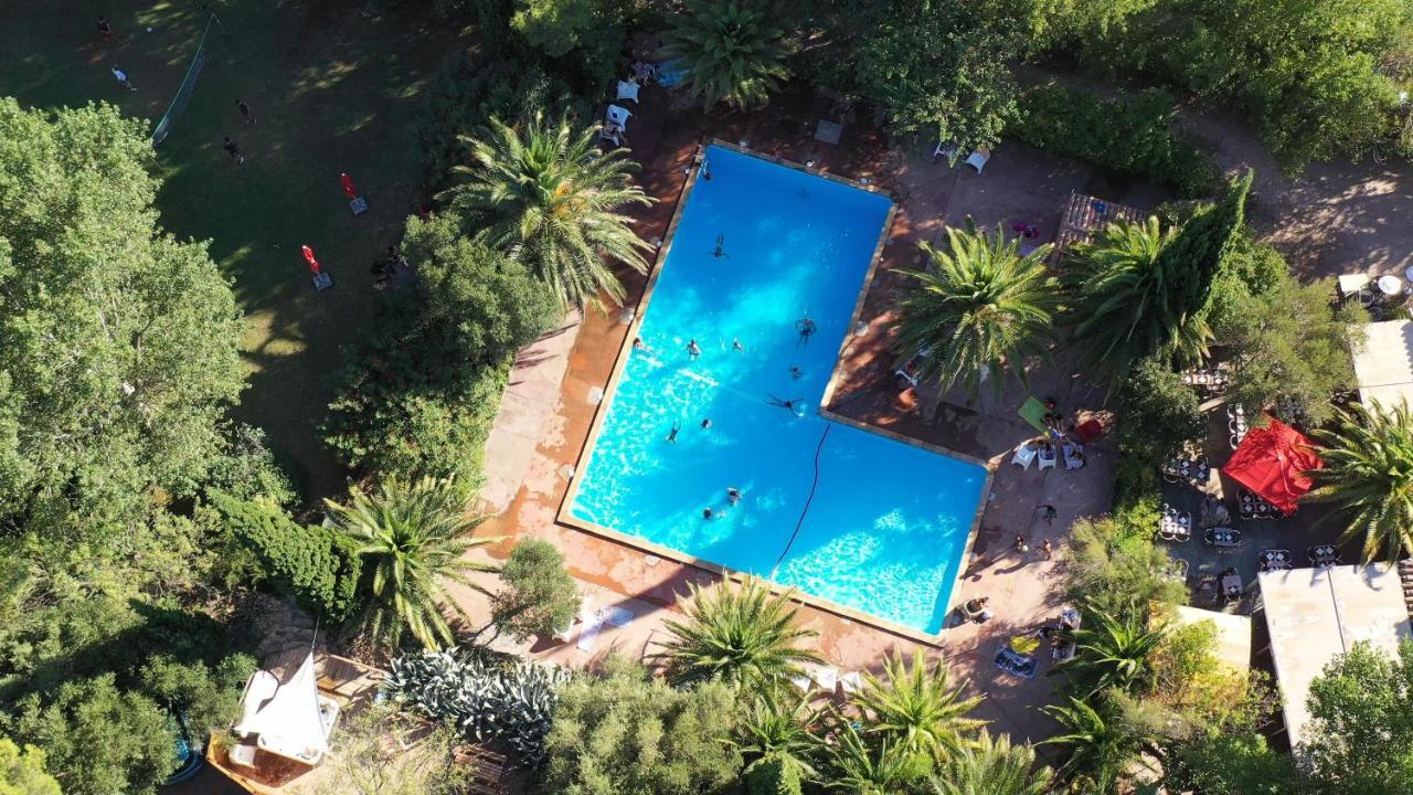 Camping La Peiriere Tuchan Exterior photo